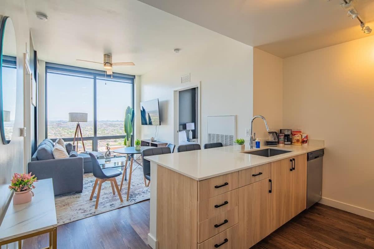 Apartmán Detailed 2Bd, Highrise Dt, Pool, Gym, Parking, Sleeps 8 Phoenix Exteriér fotografie