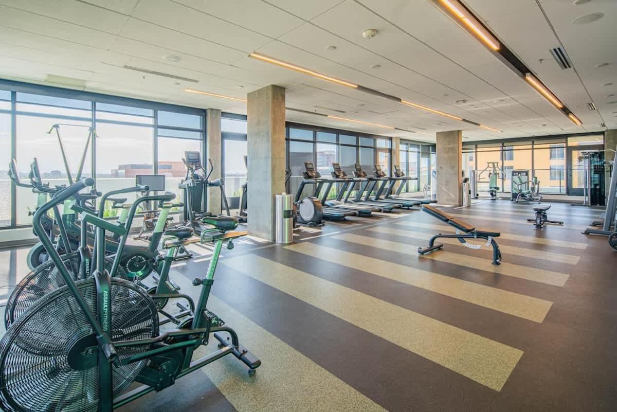Apartmán Detailed 2Bd, Highrise Dt, Pool, Gym, Parking, Sleeps 8 Phoenix Exteriér fotografie