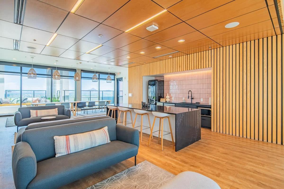 Apartmán Detailed 2Bd, Highrise Dt, Pool, Gym, Parking, Sleeps 8 Phoenix Exteriér fotografie